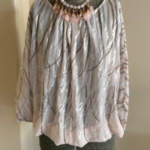 NWT Kimono Sleeve blouse